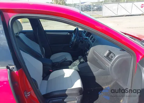 2016 Volkswagen Jetta 1.8T Sport z USA, uszkodzony, nr VIN 3VWD17AJ2GM295749